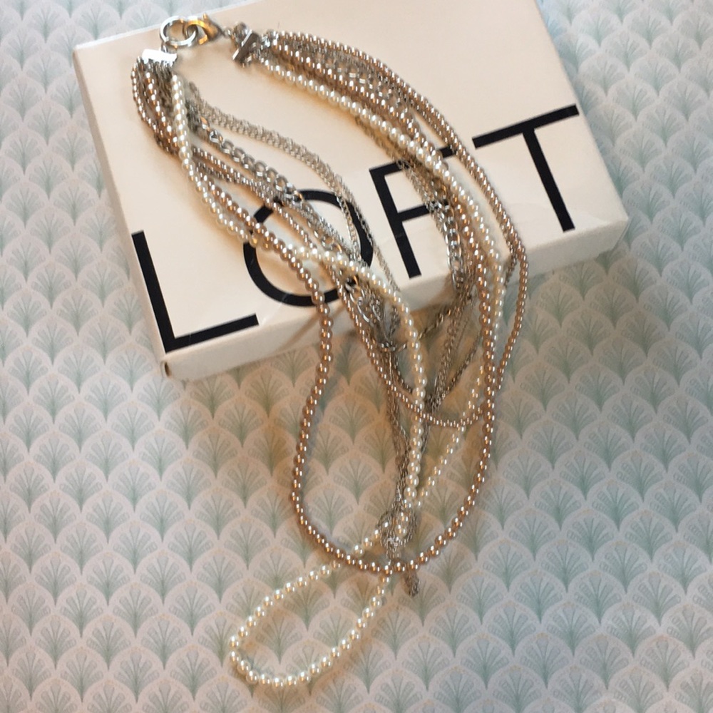 Ann Taylor LOFT layered necklace